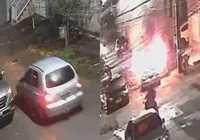 Motorista fica ferido após carro pegar fogo no Subúrbio