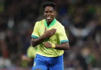 Endrick será titular na seleção brasileira contra o Uruguai