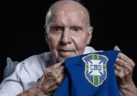 Ex-cuidadora de Zagallo abre processo por assédio moral