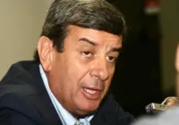 Feira de Santana: alunos do fundamental II não recebem farda há 3 anos