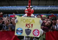 Galo faz treino aberto e arrecada quase R$ 700 mil para ajudar o RS