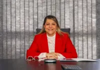 Governadora em exercício revela lançamento do voo Salvador-Paris