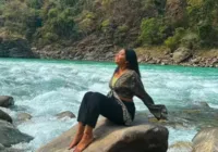 Influencer morre após queda de cachoeira de mais de 100 metros