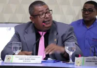 Juiz determina que prefeito de Bom Jesus da Lapa retire outdoors