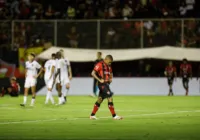 Leão entra com representação contra arbitragem de Vitória x Botafogo