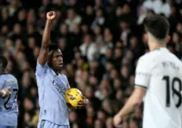 Três torcedores do Valencia condenados por insultos racistas contra Vini Jr