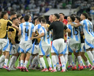 Argentina sofre, mas vence Equador e vai às semis da Copa América