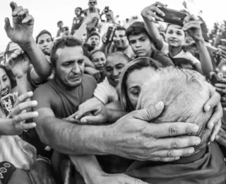 Documentário sobre Lula é aplaudido em Cannes