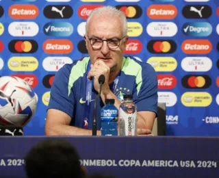 Dorival Jr critica arbitragem em não marcação de pênalti: "Decisivo"