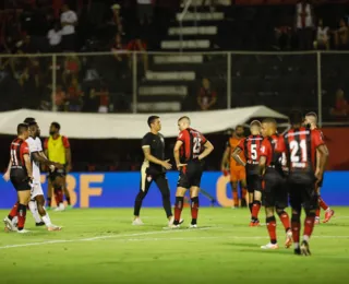 Em crise, Vitória chega a dois meses sem vencer na temporada