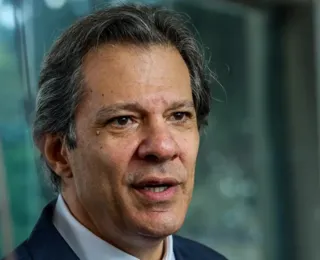 Haddad nega possibilidade de baixar IOF cambial para segurar dólar