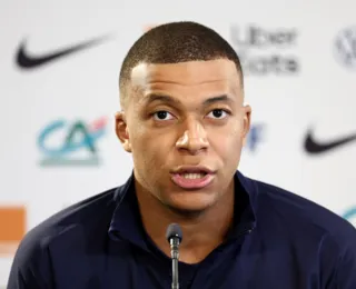 "Não me contentaria com mais um ano assim", diz Mbappé sobre o PSG