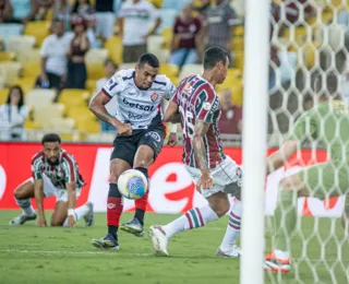 Vitória bate o Fluminense no Maracanã e sai da zona do rebaixamento