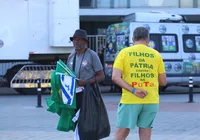 Bolsonarista detona público na Barra: "Deveria ter mais presença"