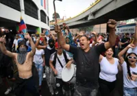'Fomos roubados': decepção e panelaço após resultado eleitoral na Venezuela