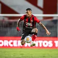 Vitória  acusa o Grêmio de irregularidade na negociação envolvendo Lucas Esteves imagem
