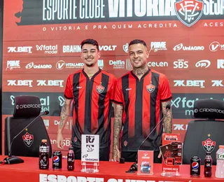 Thiaguinho é apresentado e elogia o Vitória: "Camiseta que é pesadíssima"